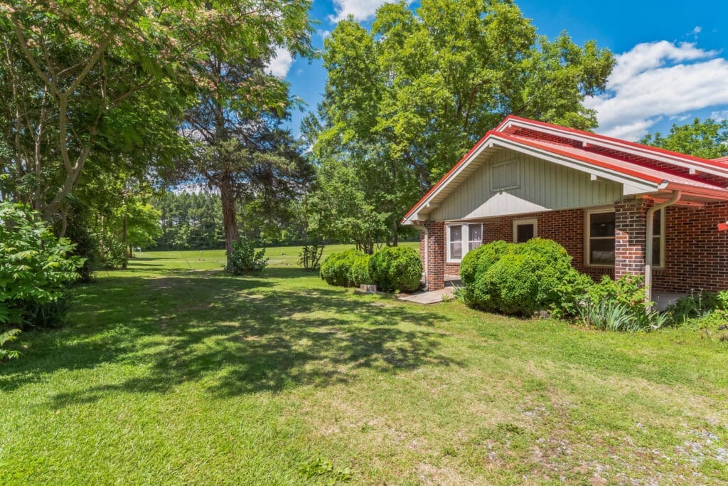 2491_NC-274_Cherryville_NC_28021_USA-Exterior-P2468138